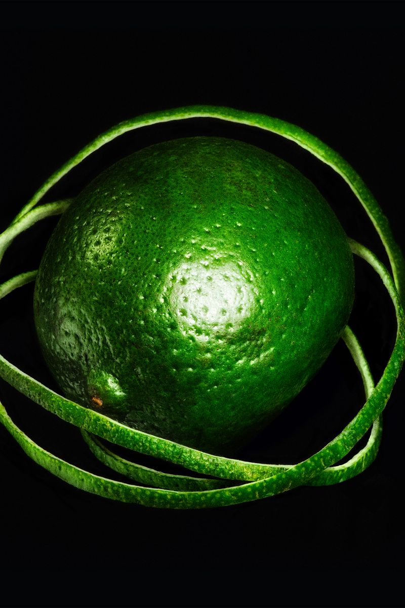 800x1200 Wallpaper lime, lanes, macro, fruit, green, citrus