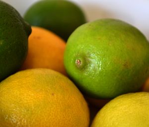 Preview wallpaper lime, lemon, fruit, citrus