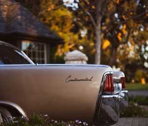 Preview wallpaper lincoln continental, car, retro, side view