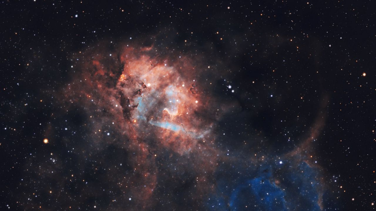 Wallpaper lion nebula, nebula, glow, stars, space