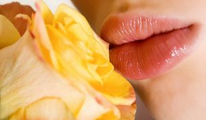 Preview wallpaper lips, flower, yellow, pink, tender
