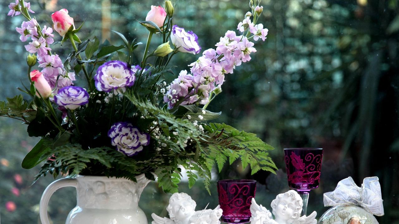 Wallpaper lisianthus russell, gillyflower, flowers, bouquets, pitcher, cups, glasses, angels