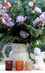 Preview wallpaper lisianthus russell, gillyflower, flowers, bouquets, pitcher, cups, glasses, angels