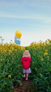 Preview wallpaper little girl, meadow, mood, balloons