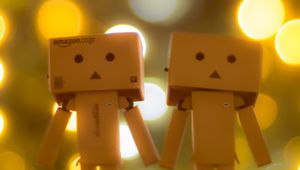 Preview wallpaper little men, robots, light, bokeh