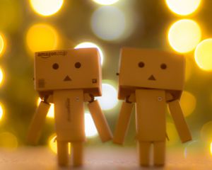 Preview wallpaper little men, robots, light, bokeh