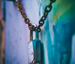Preview wallpaper lock, chain, closed, iron