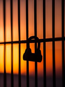 Preview wallpaper lock, fence, sunset, dark