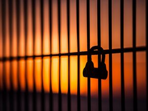 Preview wallpaper lock, fence, sunset, dark