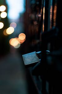 Preview wallpaper lock, iron, closed, macro, blur