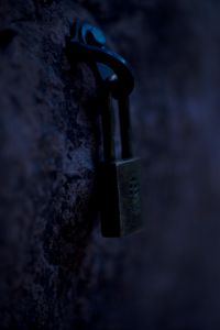 Preview wallpaper lock, stone, dark