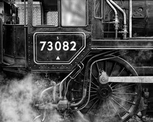 Preview wallpaper locomotive, smoke, wheel, retro, black and white