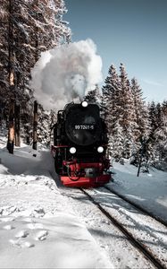 Preview wallpaper locomotive, train, smoke, snow, winter