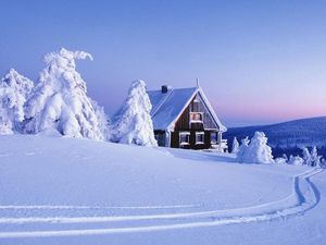 Preview wallpaper lodge, snow, traces, winter, cover, snowdrifts, fir-trees, weight, mountains