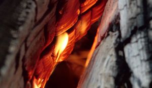 Preview wallpaper log, fire, ash, macro
