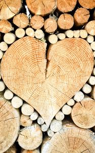 Preview wallpaper logs, heart, wood