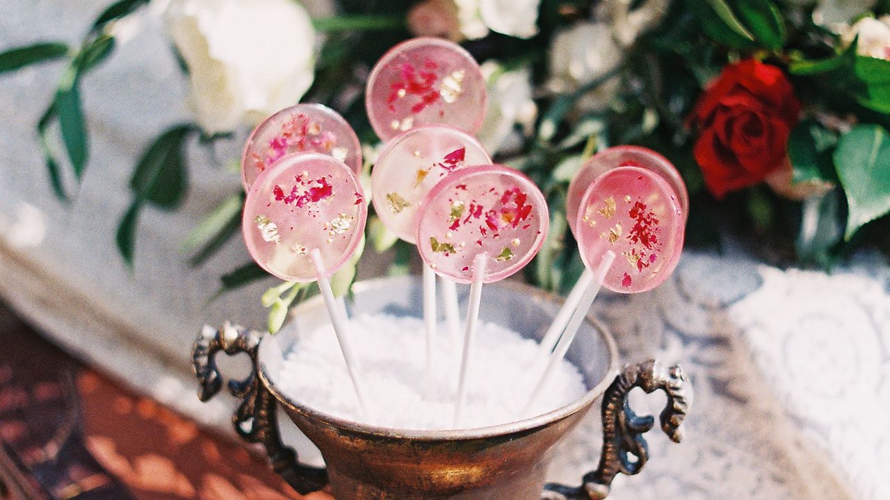 Wallpaper lollipops, candy, pink, flowers, cup