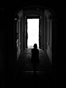 Preview wallpaper loneliness, alone, girl, silhouette, dark, black