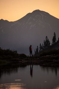 Preview wallpaper loneliness, alone, mountains, lake