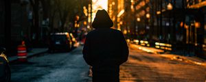 Preview wallpaper loneliness, man, hood, city