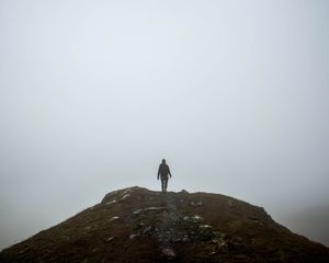 Preview wallpaper loneliness, mountain, peak, freedom, fog