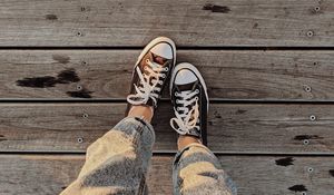 Preview wallpaper loneliness, sneakers, legs, wooden