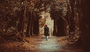Preview wallpaper loneliness, walk, autumn, trees, forest