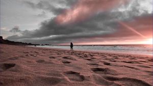 Preview wallpaper lonely, loneliness, beach, sky