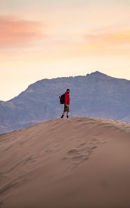 Preview wallpaper lonely, loneliness, desert, sand