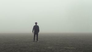 Preview wallpaper lonely, loneliness, fog, horizon