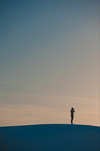 Preview wallpaper lonely, loneliness, horizon, photographer