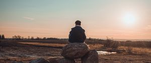 Preview wallpaper lonely, loneliness, rocks, horizon