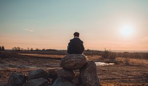 Preview wallpaper lonely, loneliness, rocks, horizon