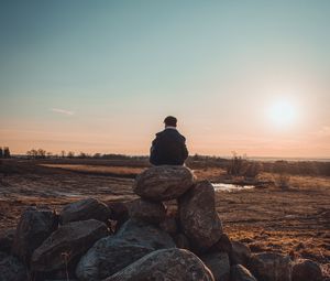 Preview wallpaper lonely, loneliness, rocks, horizon