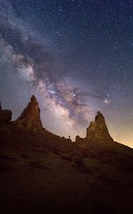 Preview wallpaper lonely, loneliness, starry sky, mountains, silhouette