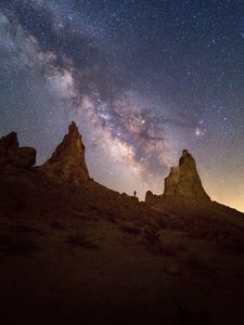 Preview wallpaper lonely, loneliness, starry sky, mountains, silhouette