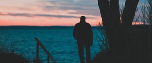 Preview wallpaper lonely, silhouette, sad, sunset, man