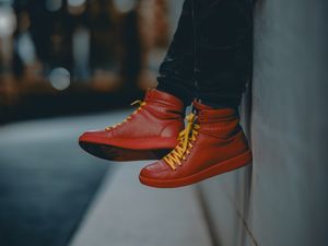 Preview wallpaper lonely, sneakers, red, legs, street