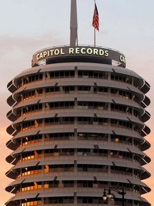 Preview wallpaper los angeles, vine street, capitol records tower