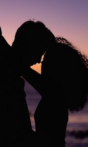 Preview wallpaper love, couple, silhouette, sunset, sea