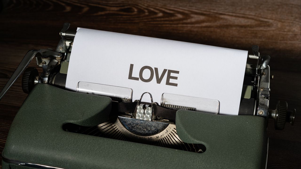 Wallpaper love, paper, typewriter, word