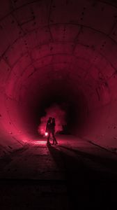 Preview wallpaper love, tunnel, silhouette, colored smoke, pink