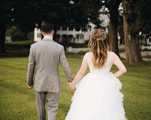 Preview wallpaper love, wedding, lovers, grass