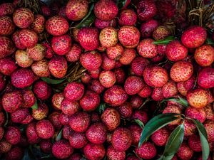 Preview wallpaper lychees, fruits, berries