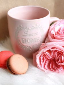 Preview wallpaper macaron, cookies, cup, roses