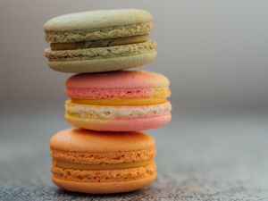 Preview wallpaper macarons, cookies, colorful, dessert, macro