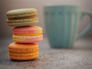 Preview wallpaper macarons, cookies, colorful, cup