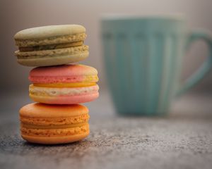 Preview wallpaper macarons, cookies, colorful, cup