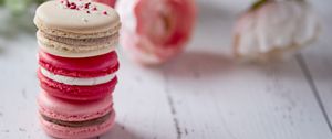 Preview wallpaper macarons, cookies, pink, dessert