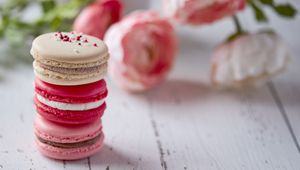 Preview wallpaper macarons, cookies, pink, dessert